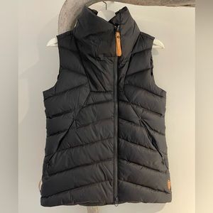 Indyeva Papluma Vest - Black